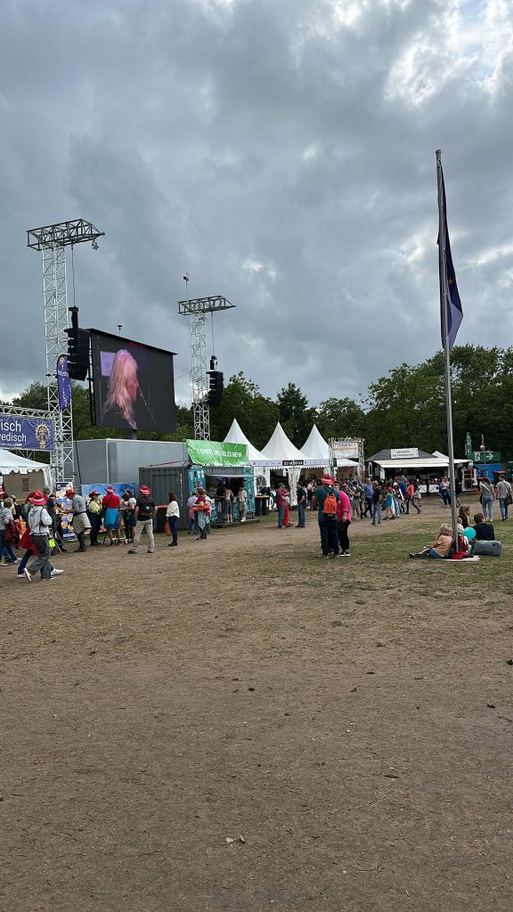 Festivalpavillons auf einem Festival
