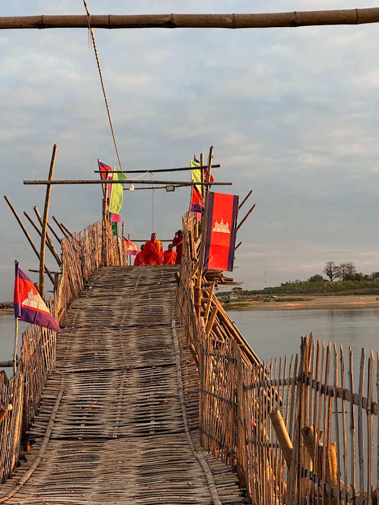 Brücke aus Bambus in Kampong Cham, Kambodscha